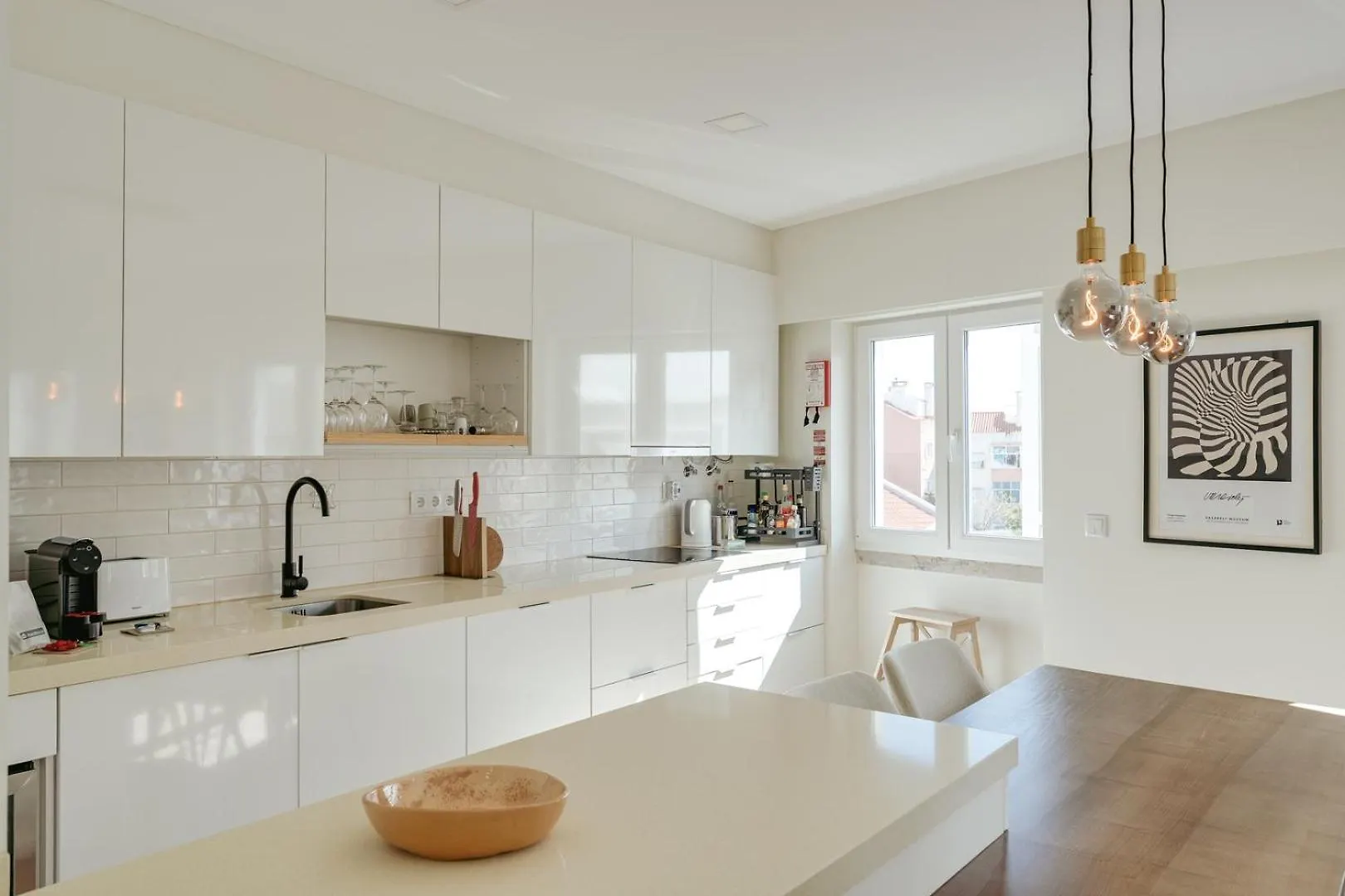 Hostwise - Flat W/ Balcony & Workspace Lisboa Portekiz