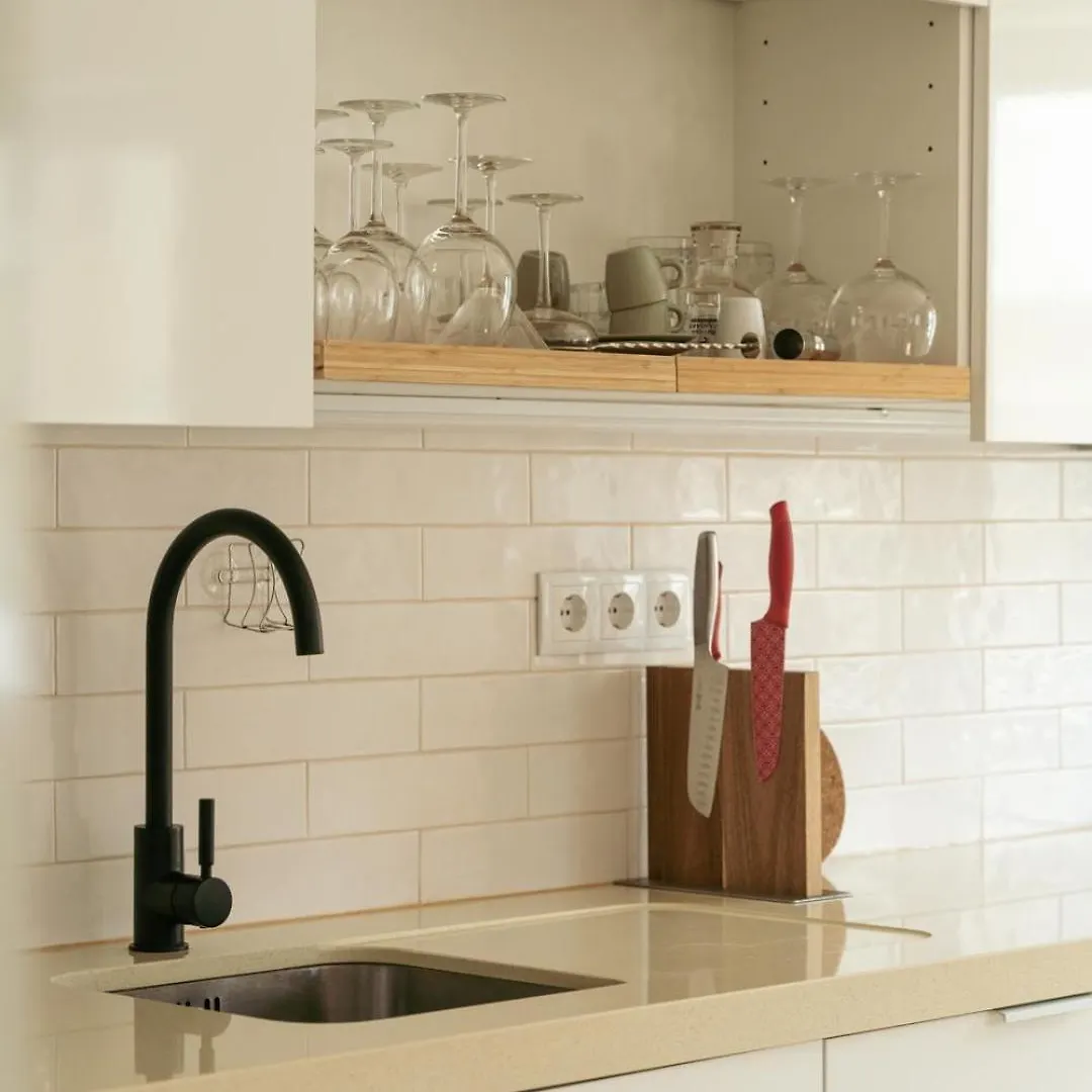 公寓 Hostwise - Flat W/ Balcony & Workspace Lisboa